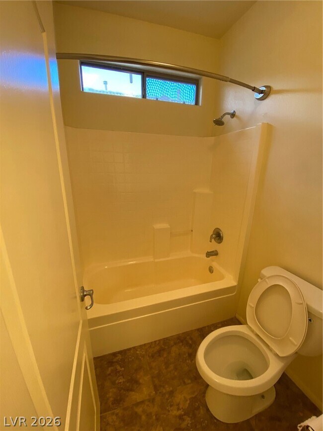 Building Photo - 7565 Splashing Rock Dr