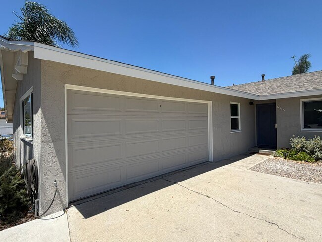 Building Photo - Charming 3 Bedroom Home with Beautiful Backyard in San Carlos