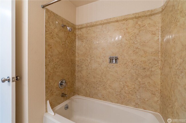 Building Photo - 230 SW Clark St