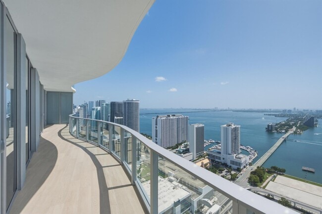 Building Photo - 1400 Biscayne Blvd
