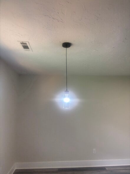 Building Photo - 51 Mullis St