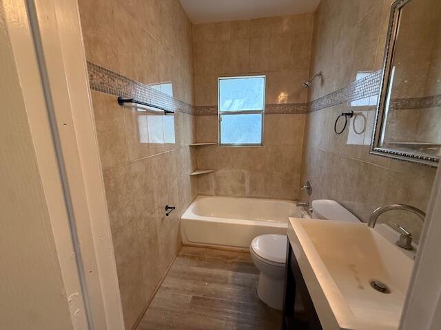 Building Photo - 1909 Division Ave