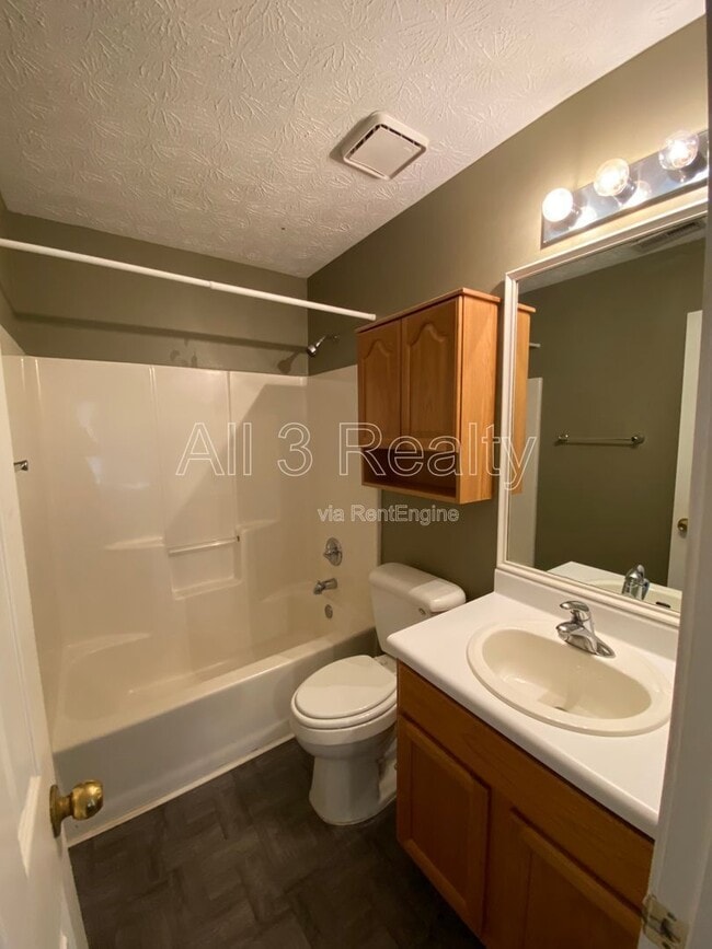 Building Photo - 6153 Lauren Ln