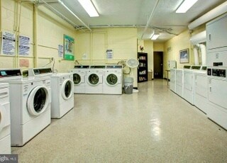 Laundry - 2325 42nd St NW