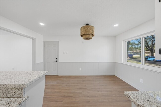 Building Photo - 5002 Cedar Creek Dr