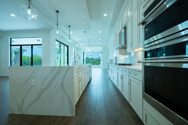 Building Photo - 13026 Artisan Cir