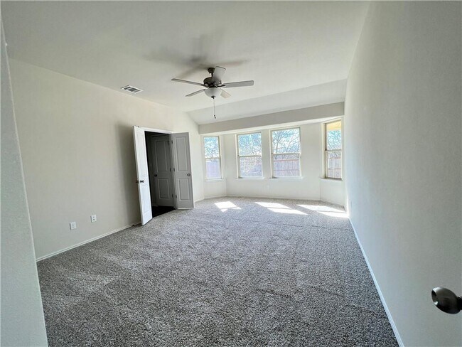 Building Photo - 129 Blue Oak Blvd