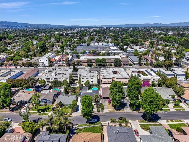 Building Photo - 6119 Longridge Ave