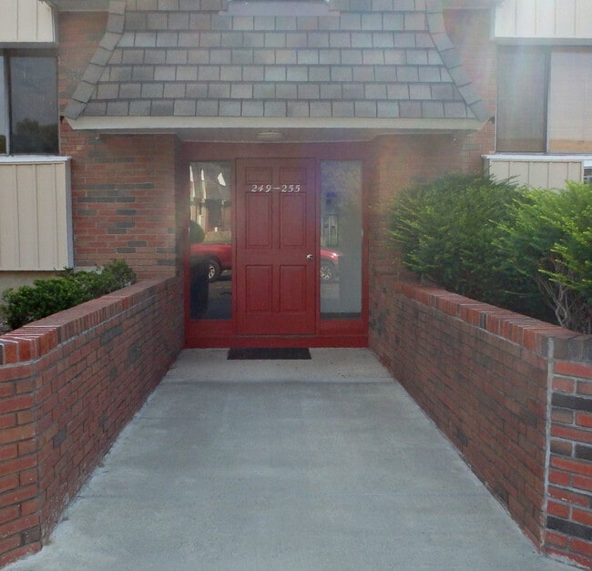 Primary Photo - 249 High Path Rd