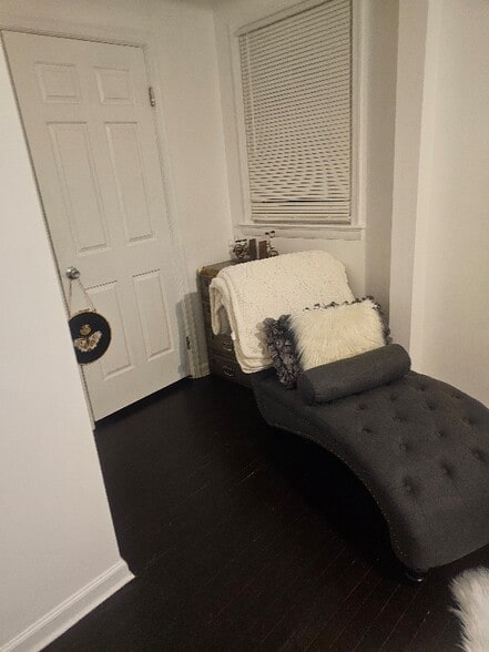 Building Photo - 7500 Harrison Ln