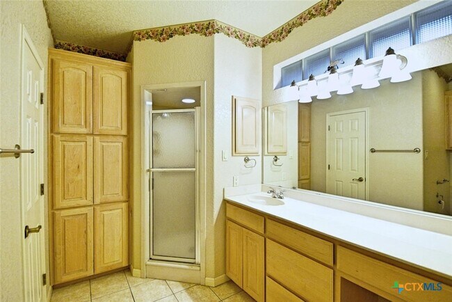 Building Photo - 2725 Diamond Trail