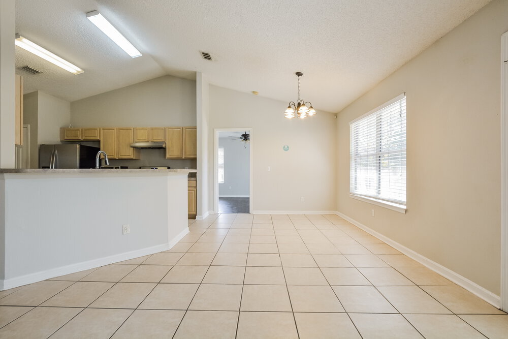 Building Photo - 2119 Dumas Dr