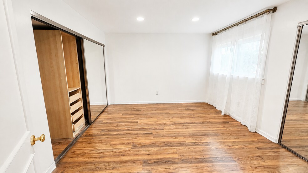 Building Photo - 5255 Bellingham Ave