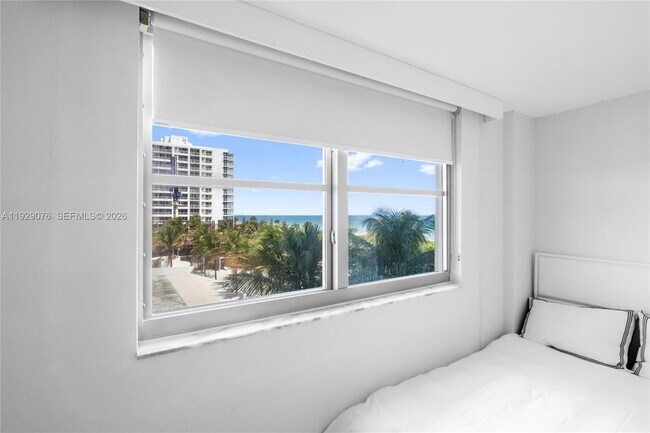 Building Photo - 9273 Collins Ave