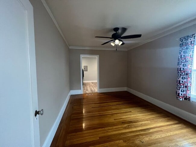 Building Photo - 3226 Fernside Blvd