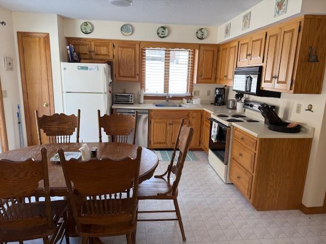 Building Photo - 630 Green Hill Beach Rd