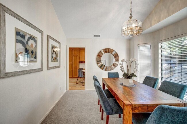 Building Photo - Spacious 4 Bedroom Home in Gated Somerset Hills – 3-Car Garage & Large Backyard