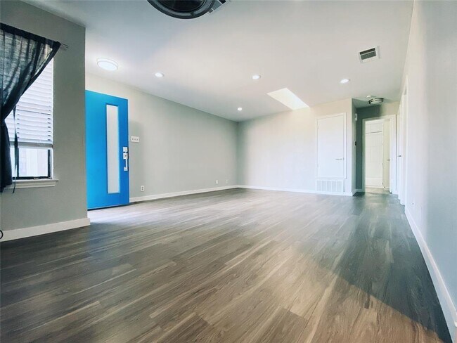Building Photo - 12411 Turtle Rock Rd