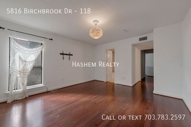 Building Photo - 5816 Birchbrook Dr