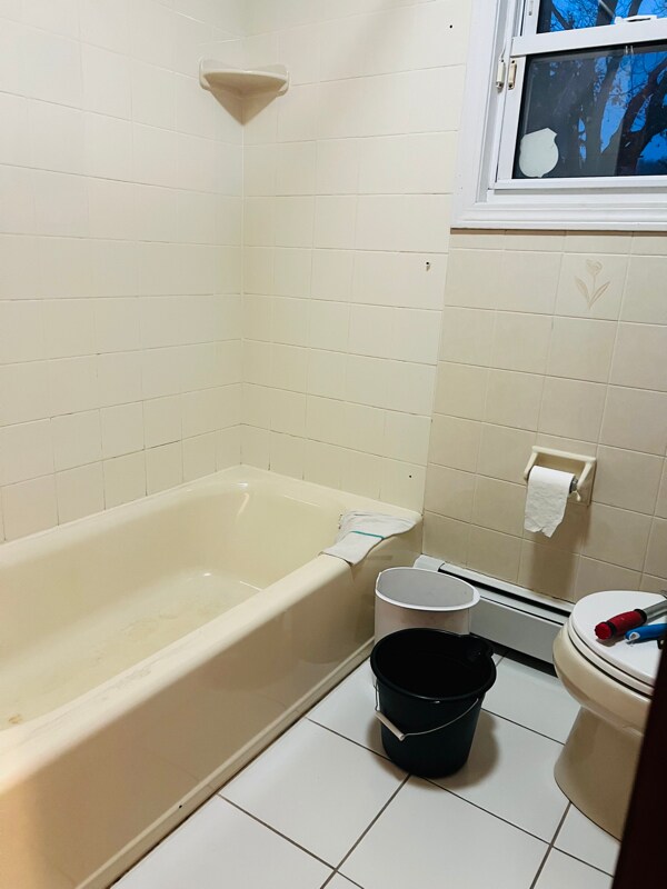 Building Photo - 68 Noble St