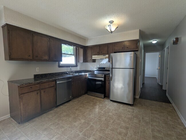 Building Photo - 417 Willis Pass