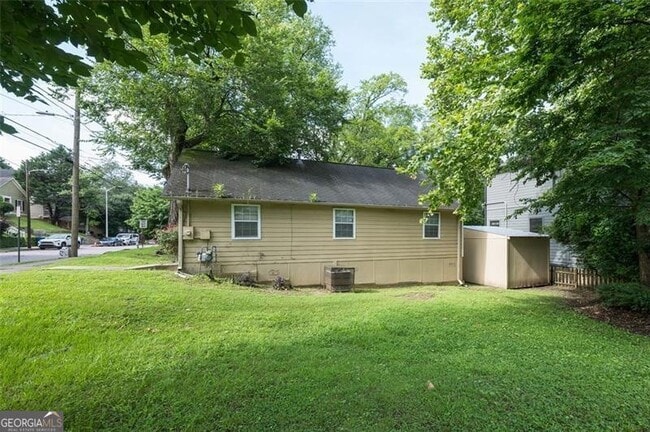 Building Photo - 503 Connally St SE
