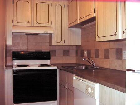 Primary Photo - 180 Lexington St