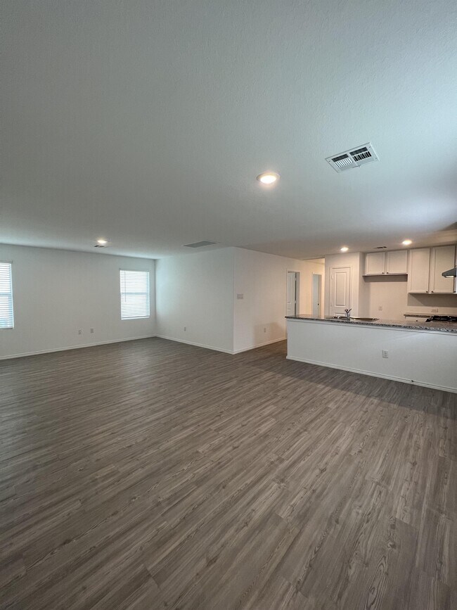 Building Photo - 13819 Llama Pl