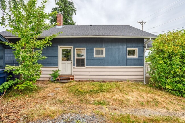 Building Photo - Charming 3-Bedroom Home for Rent in Tacoma...