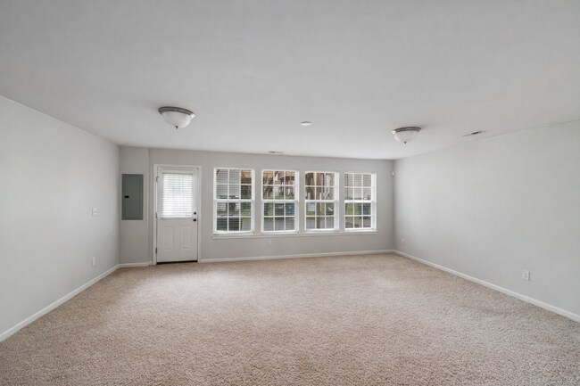 Building Photo - Townhomes at Ayrsley: Stunning 3-Bedroom Home with Modern Flair!