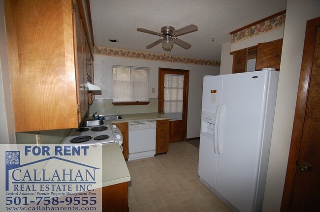 Building Photo - 6102 Woodview Dr N