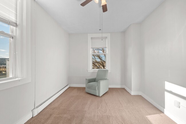 Building Photo - 3053 Brereton St