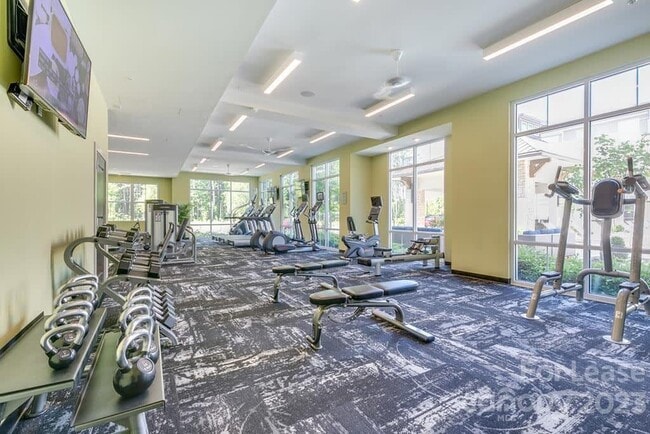 Building Photo - 9550 Community Commons Ln