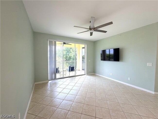 Building Photo - 4013 Palm Tree Blvd