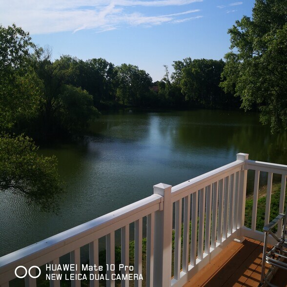 Building Photo - 524 Laurel Lake Rd