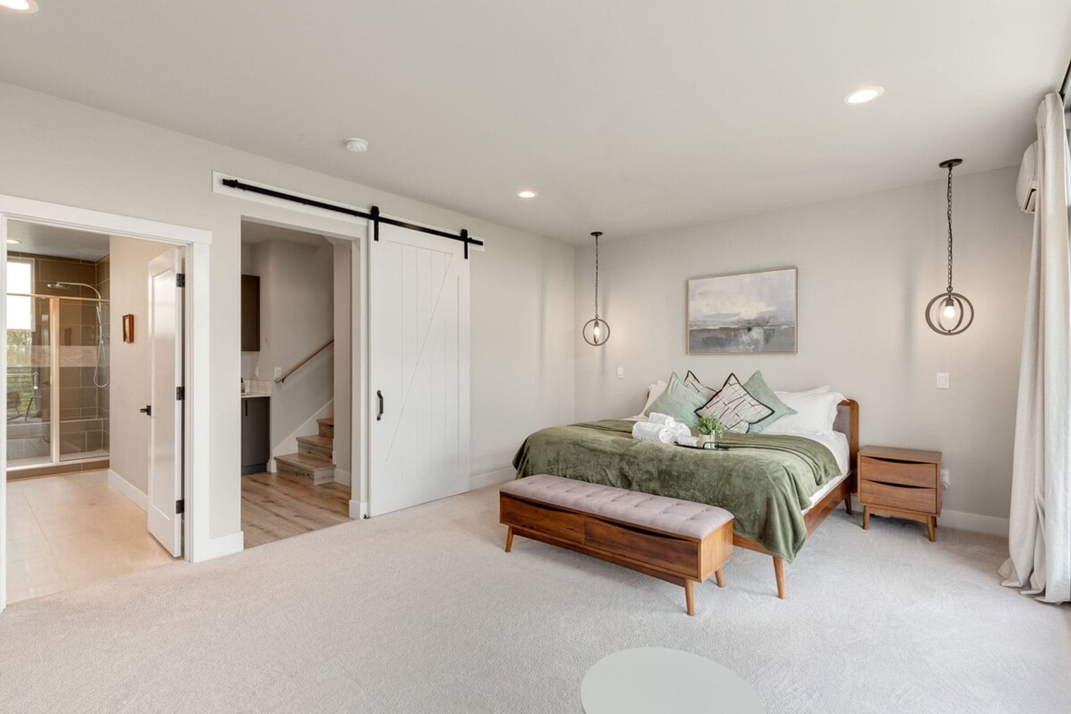 Building Photo - 167 Valley St