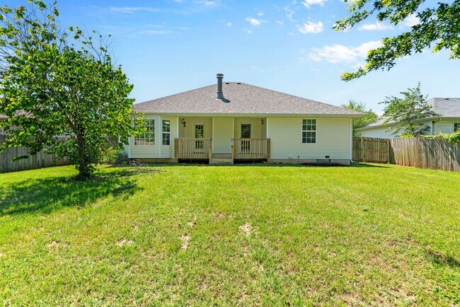 Building Photo - 3 Bedroom, 2 Bathroom Home in Republic Sch...