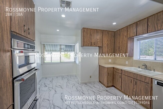 Building Photo - 827 Norton Ave