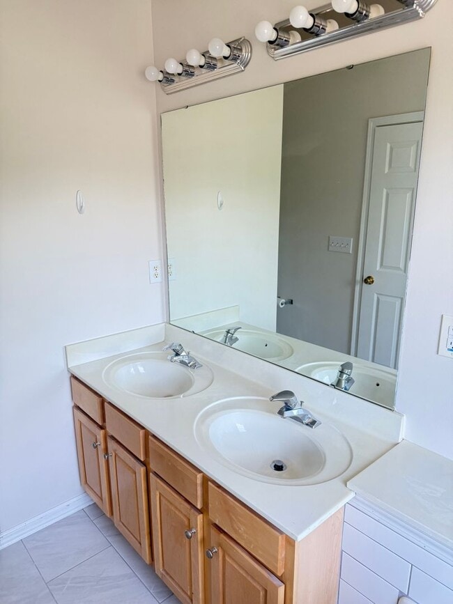 Building Photo - Renovated Cornelius Townhome with Garage, Pool & Elevated Rear Deck