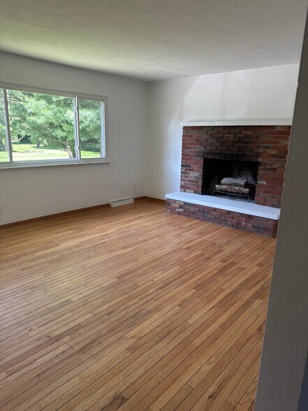 living room - 4093 Karry Dr