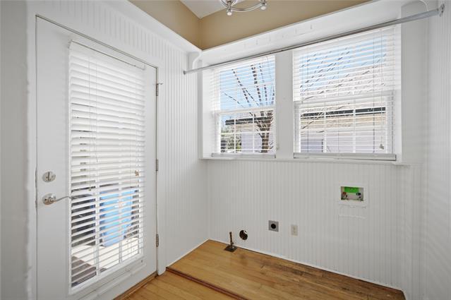 Building Photo - 1231 W Main St