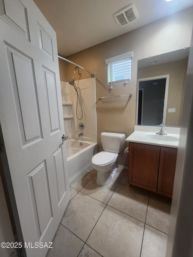 Building Photo - 5781 Cedar Ridge Rd
