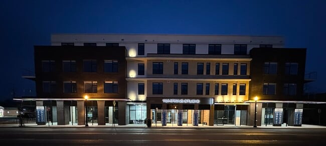 Building Photo - Tompkins