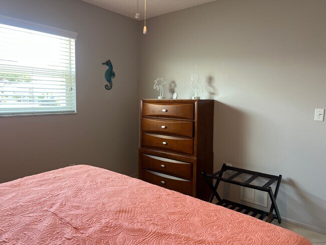 Building Photo - 371 Circlewood Dr