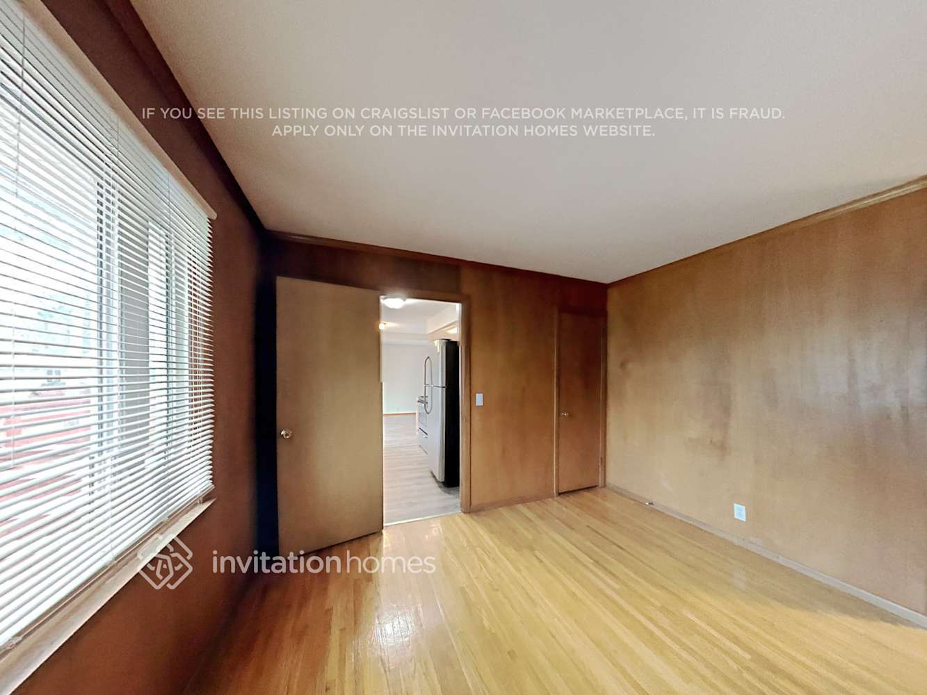 Building Photo - 2911 W 85th St