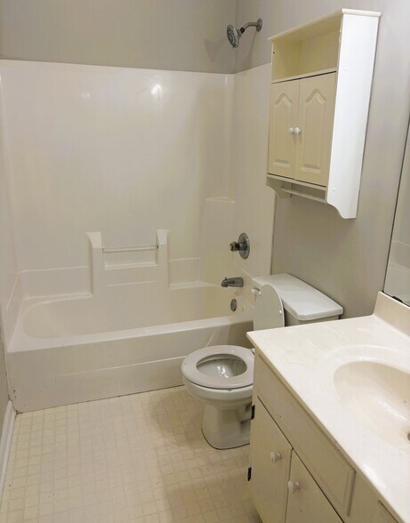 Building Photo - 3200 Caddo Lake Ct