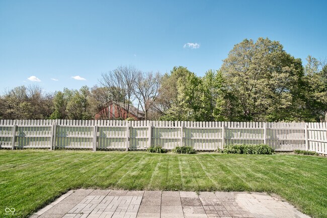 Building Photo - 10856 Trailwood Dr