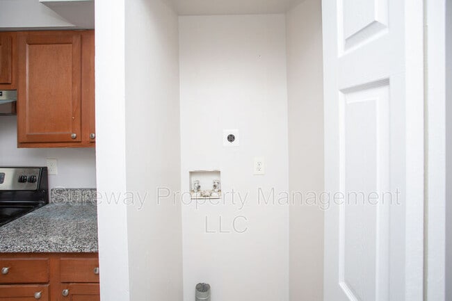 Building Photo - 121 Rancocas Rd