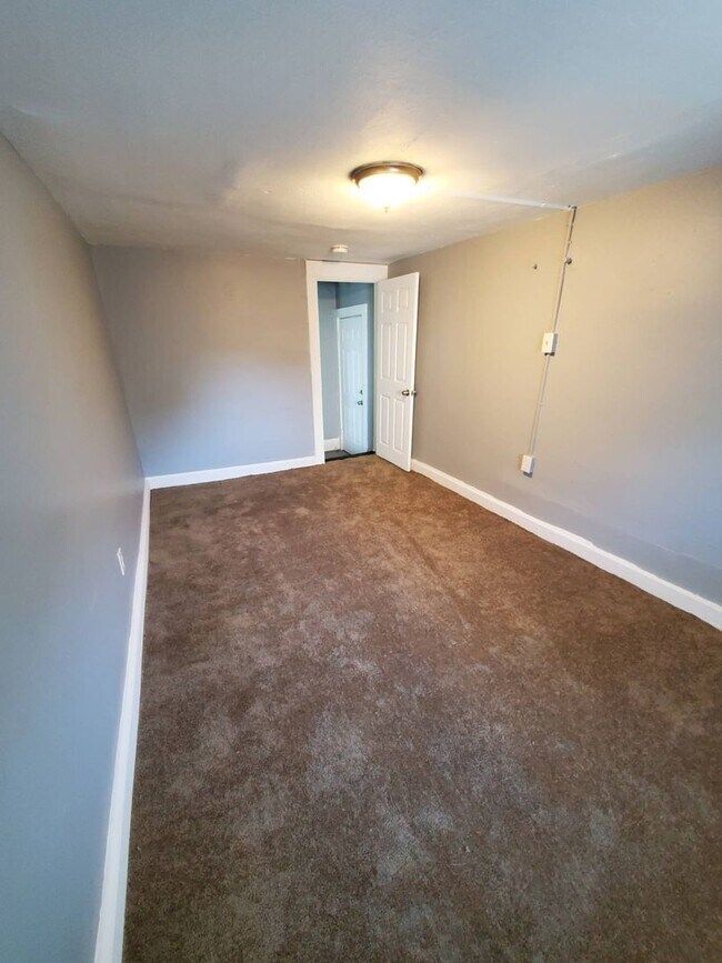 Building Photo - 3668 W 48th St