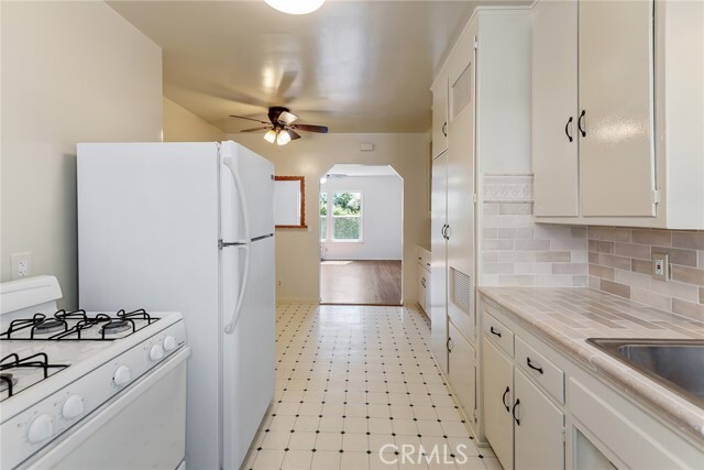 Building Photo - 7020 Kester Ave
